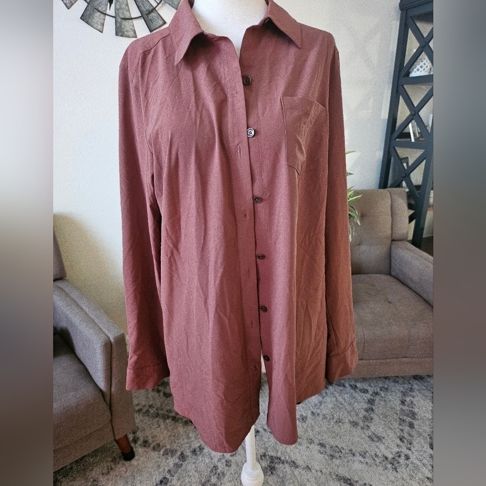 Royal Robbins long sleeve top with pockets standard fit size Small
